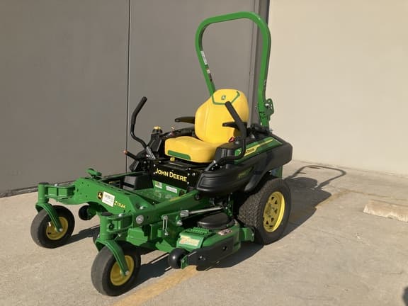 Image of John Deere Z915E equipment image 1