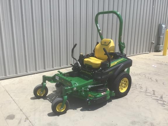 Image of John Deere Z915E equipment image 1