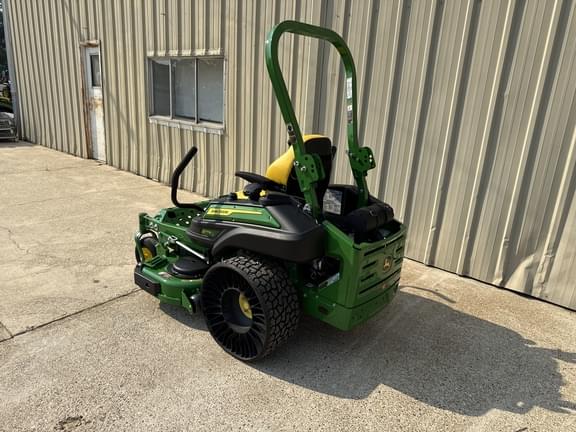 Image of John Deere Z915E equipment image 2