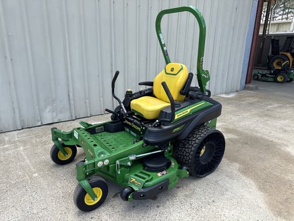 Image of John Deere Z915E equipment image 1