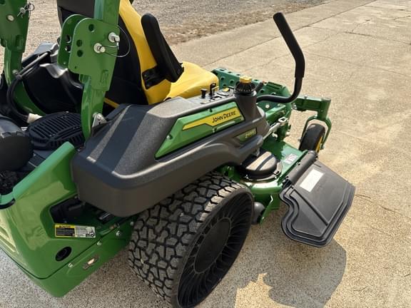Image of John Deere Z915E equipment image 4