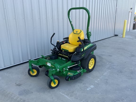 Image of John Deere Z915E equipment image 1