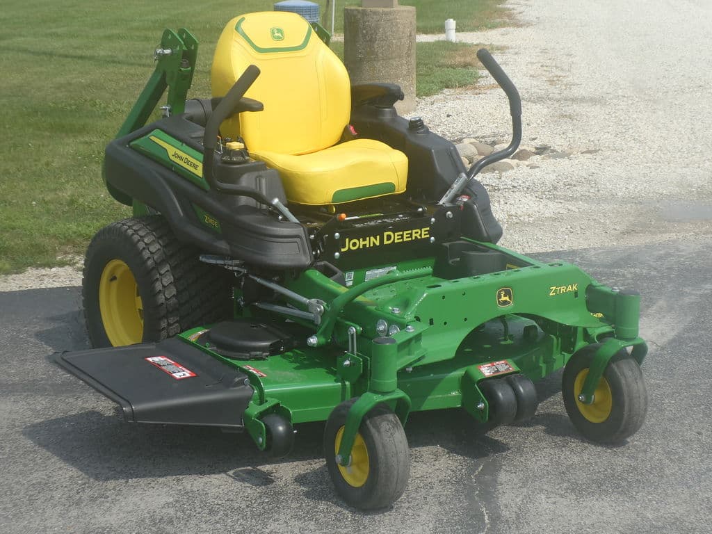 Image of John Deere Z915E Image 1