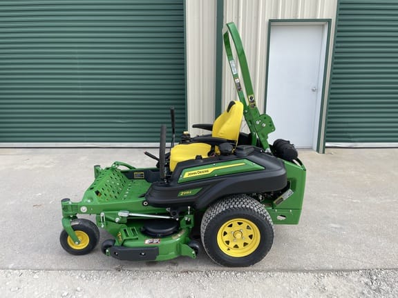 2024 John Deere Z915E Equipment Image0