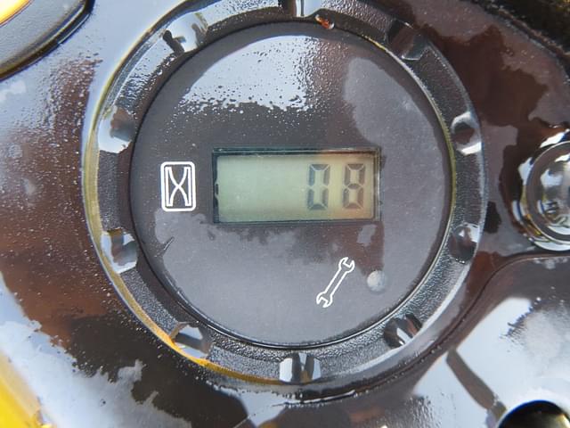 Image of John Deere Z915E equipment image 4