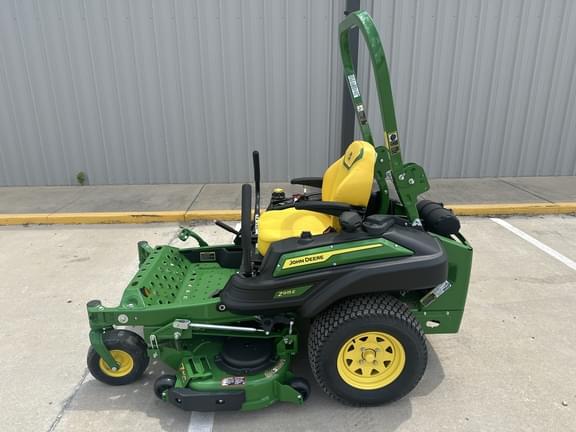 Image of John Deere Z915E Primary image