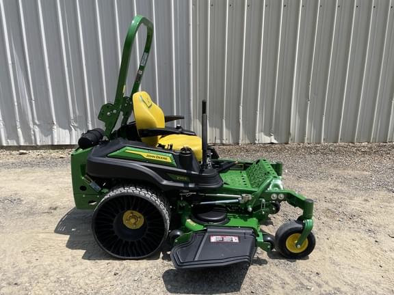 Image of John Deere Z915E equipment image 1