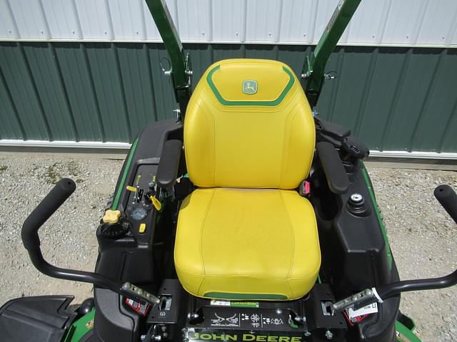 Image of John Deere Z915E equipment image 4