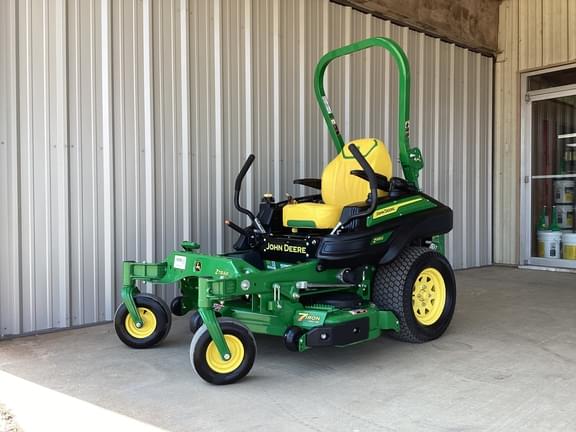 Image of John Deere Z915E equipment image 1