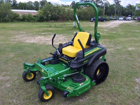 2026 John Deere Z920M Equipment Image0