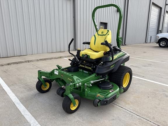 Image of John Deere Z920M equipment image 3