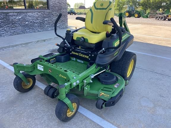 Image of John Deere Z920M equipment image 4