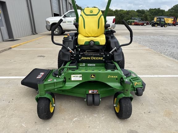 Image of John Deere Z920M equipment image 4