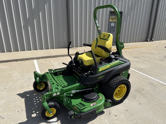 Image of John Deere Z920M equipment image 2