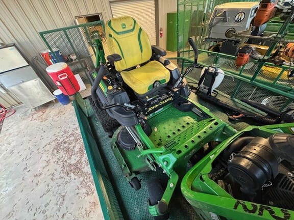 2024 John Deere Z920M Equipment Image0