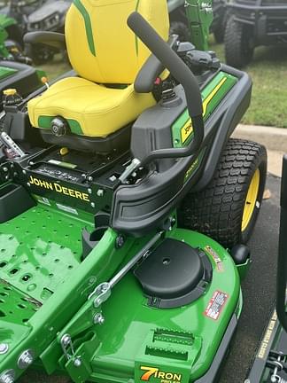 Image of John Deere Z920M Image 1