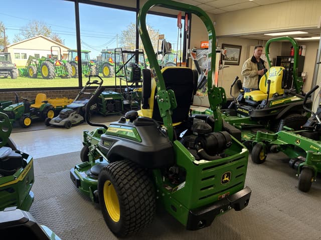 Image of John Deere Z920M equipment image 2