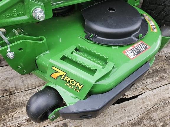 Image of John Deere Z920M equipment image 2