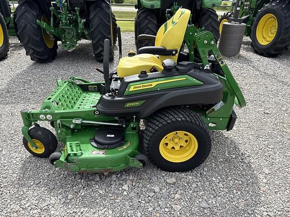 Image of John Deere Z920M equipment image 2