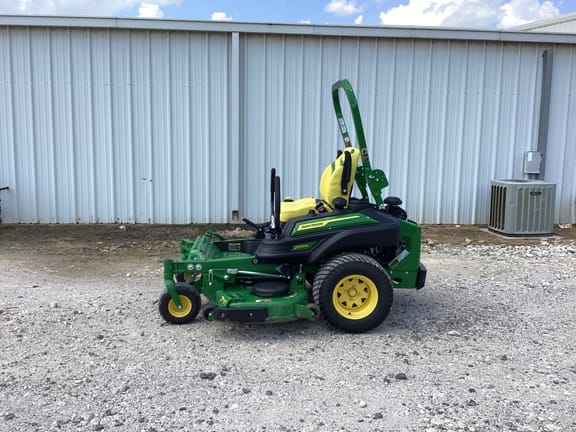 2024 John Deere Z920M Equipment Image0