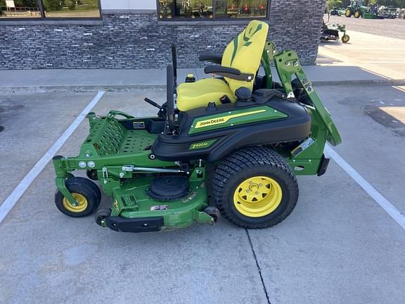 Image of John Deere Z920M equipment image 2
