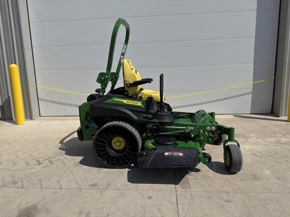 Image of John Deere Z920M equipment image 2