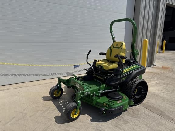 Image of John Deere Z920M equipment image 1