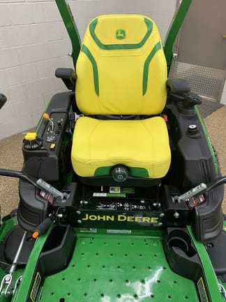 Main image John Deere Z920M