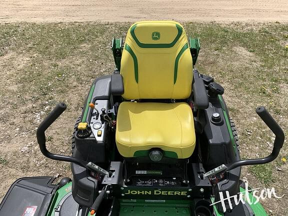Image of John Deere Z920M equipment image 1