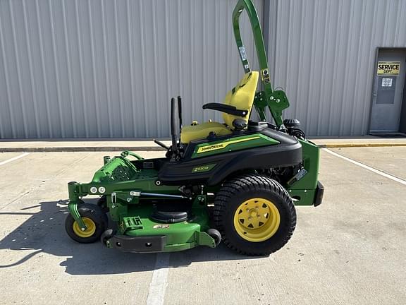 Image of John Deere Z920M Primary image