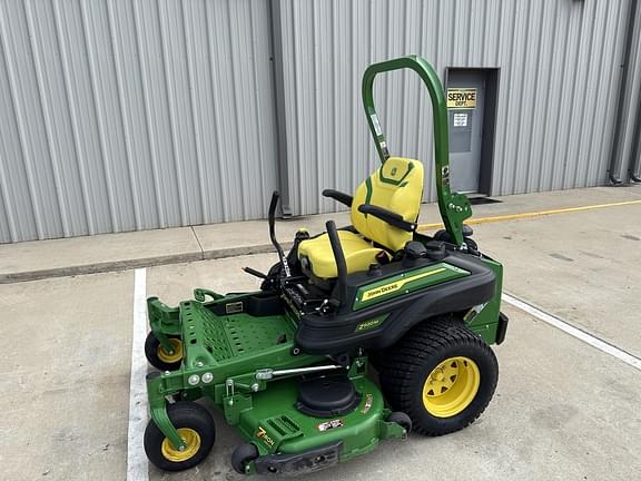 Image of John Deere Z920M equipment image 4