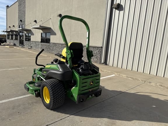 Image of John Deere Z930M equipment image 4