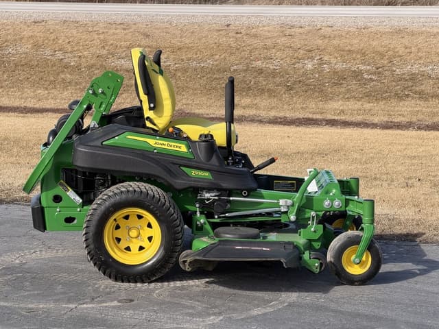 Image of John Deere Z930M equipment image 2