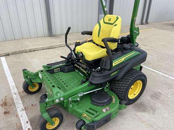 Image of John Deere Z930M equipment image 3