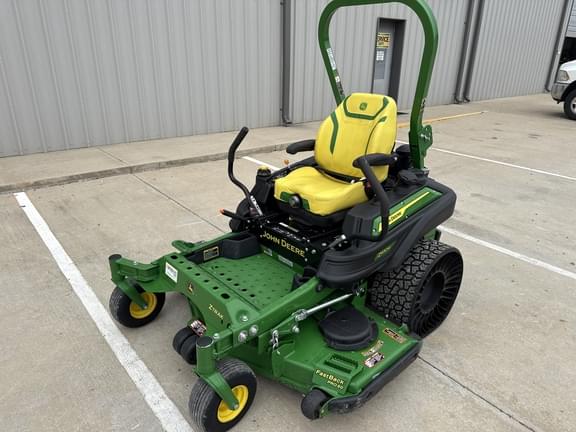 Image of John Deere Z930M equipment image 3