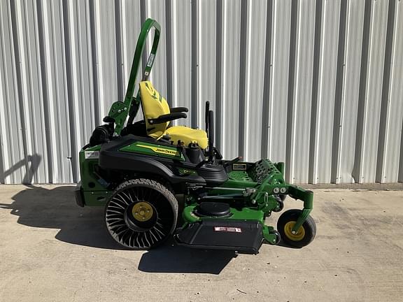 Image of John Deere Z930M equipment image 3