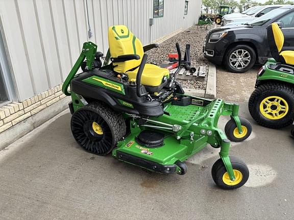 Image of John Deere Z930M equipment image 1