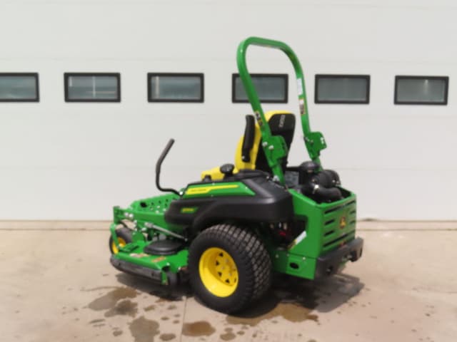 Image of John Deere Z930M equipment image 3