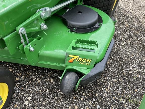 Image of John Deere Z930M equipment image 4