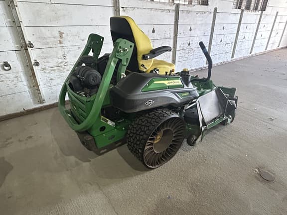 Image of John Deere Z930M equipment image 4