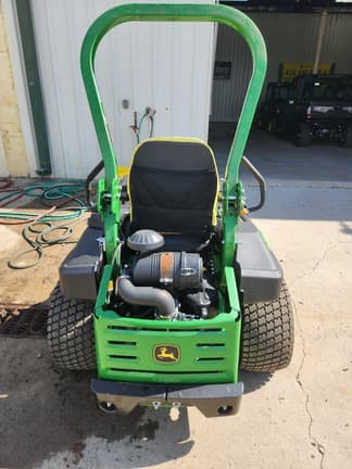 Image of John Deere Z930M equipment image 2