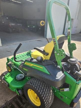 Image of John Deere Z930M equipment image 3