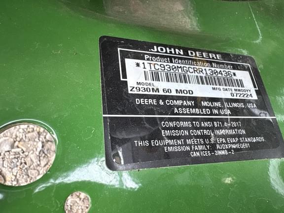 Image of John Deere Z930M equipment image 3