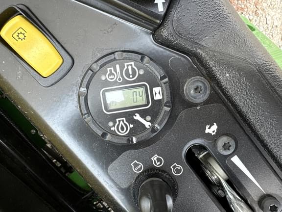 Image of John Deere Z930M equipment image 2