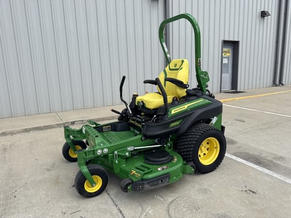 Image of John Deere Z930M equipment image 1