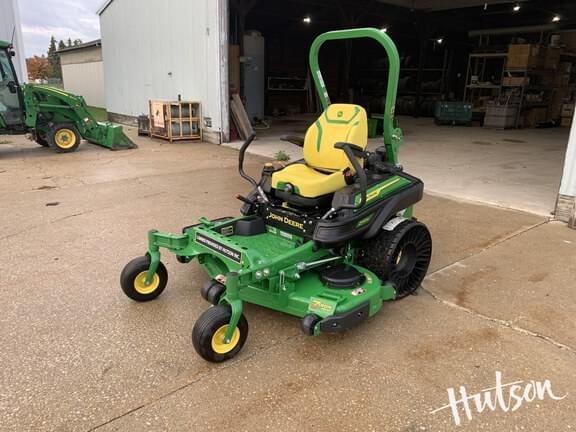 Image of John Deere Z930M equipment image 1