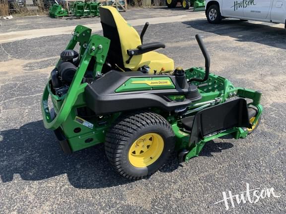 Image of John Deere Z930M equipment image 1