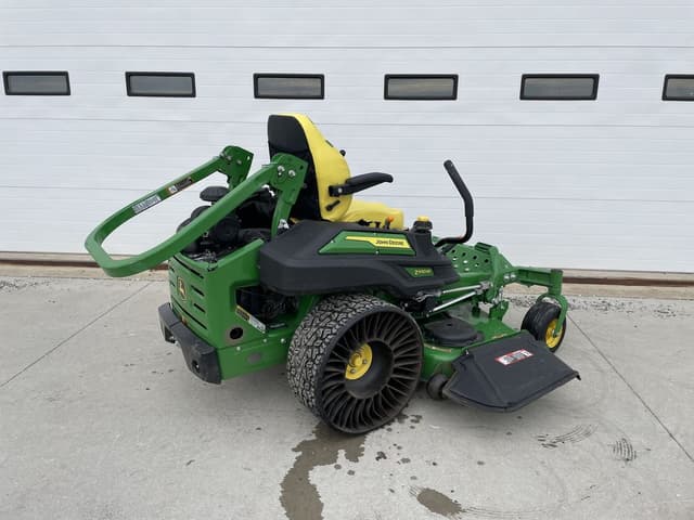 Image of John Deere Z930M equipment image 2