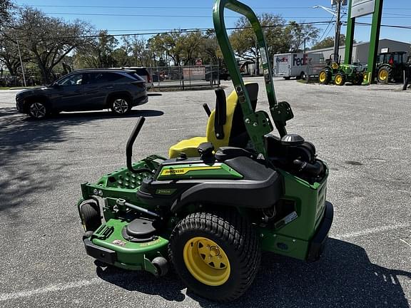 Image of John Deere Z930M equipment image 1