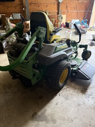 Image of John Deere Z930M equipment image 4
